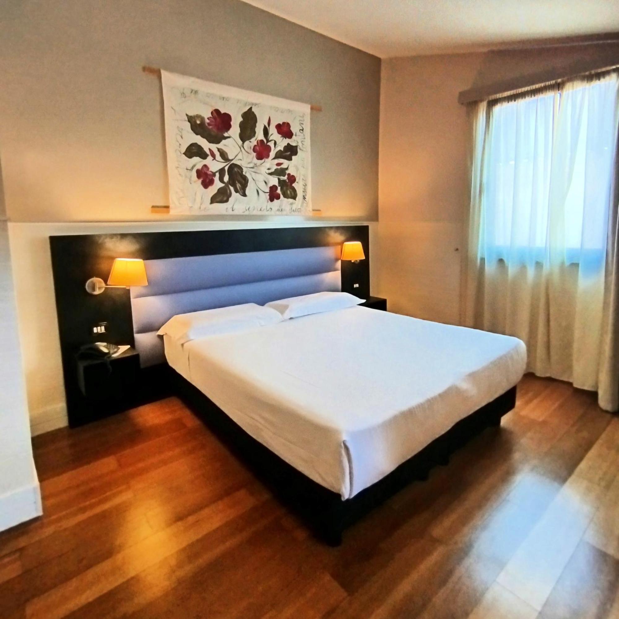 Aphrodite Hotel